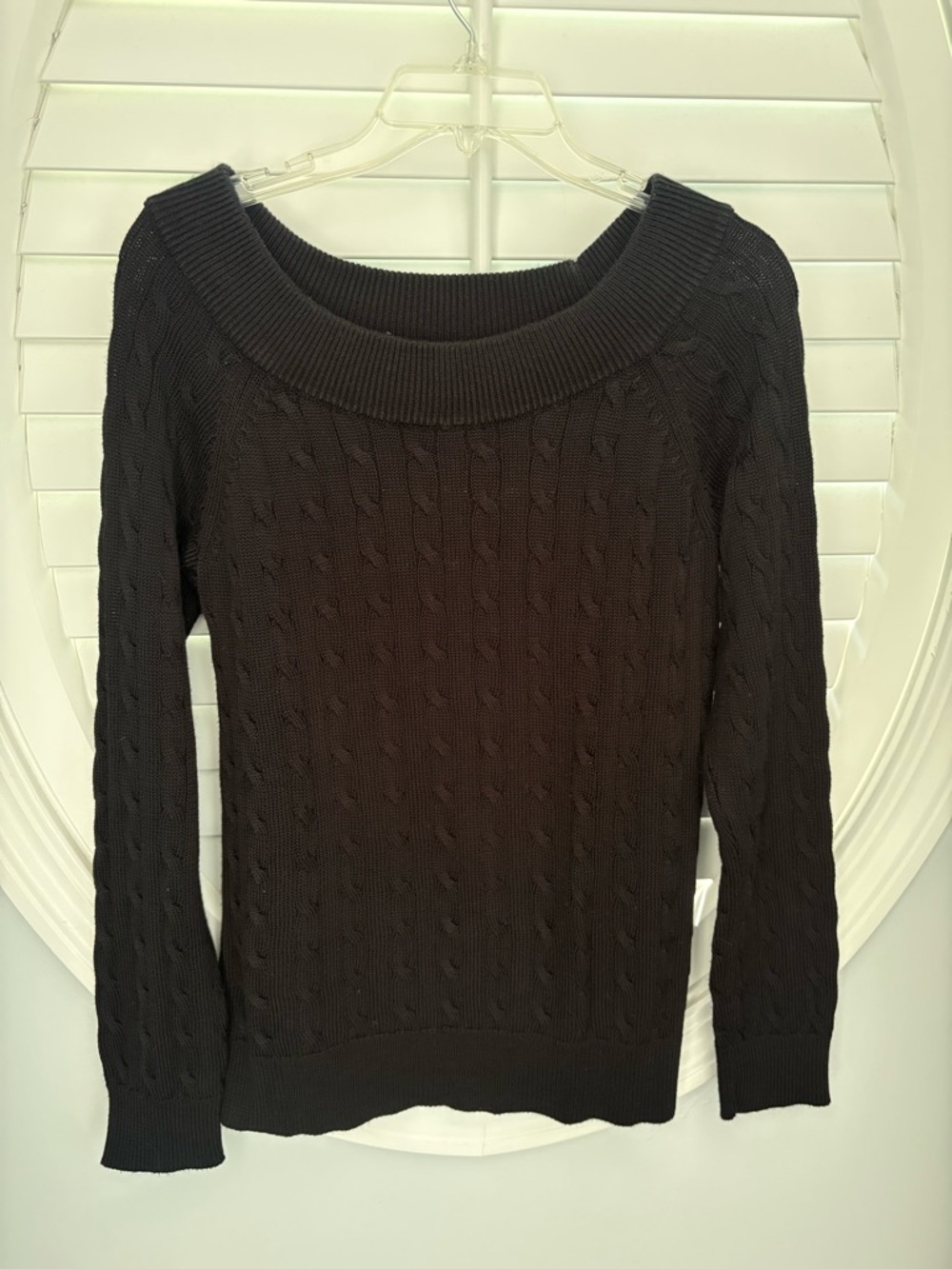 Lauren Ralph Lauren black wide neck off shoulder cable knit sweater women’s med